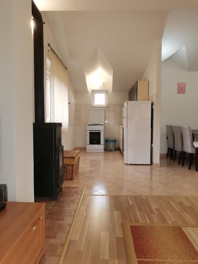 Trilj Apartman Jurika エクステリア 写真
