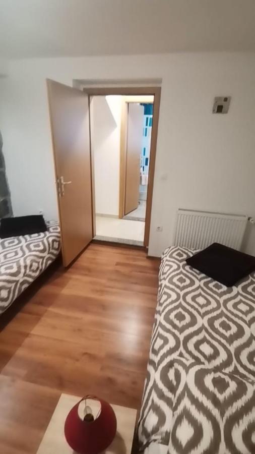 Trilj Apartman Jurika エクステリア 写真