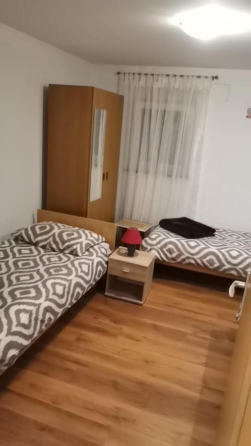 Trilj Apartman Jurika エクステリア 写真