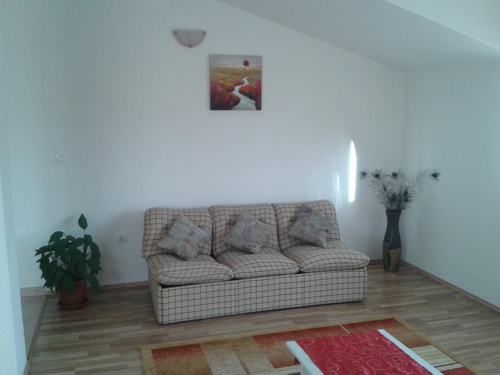 Trilj Apartman Jurika エクステリア 写真